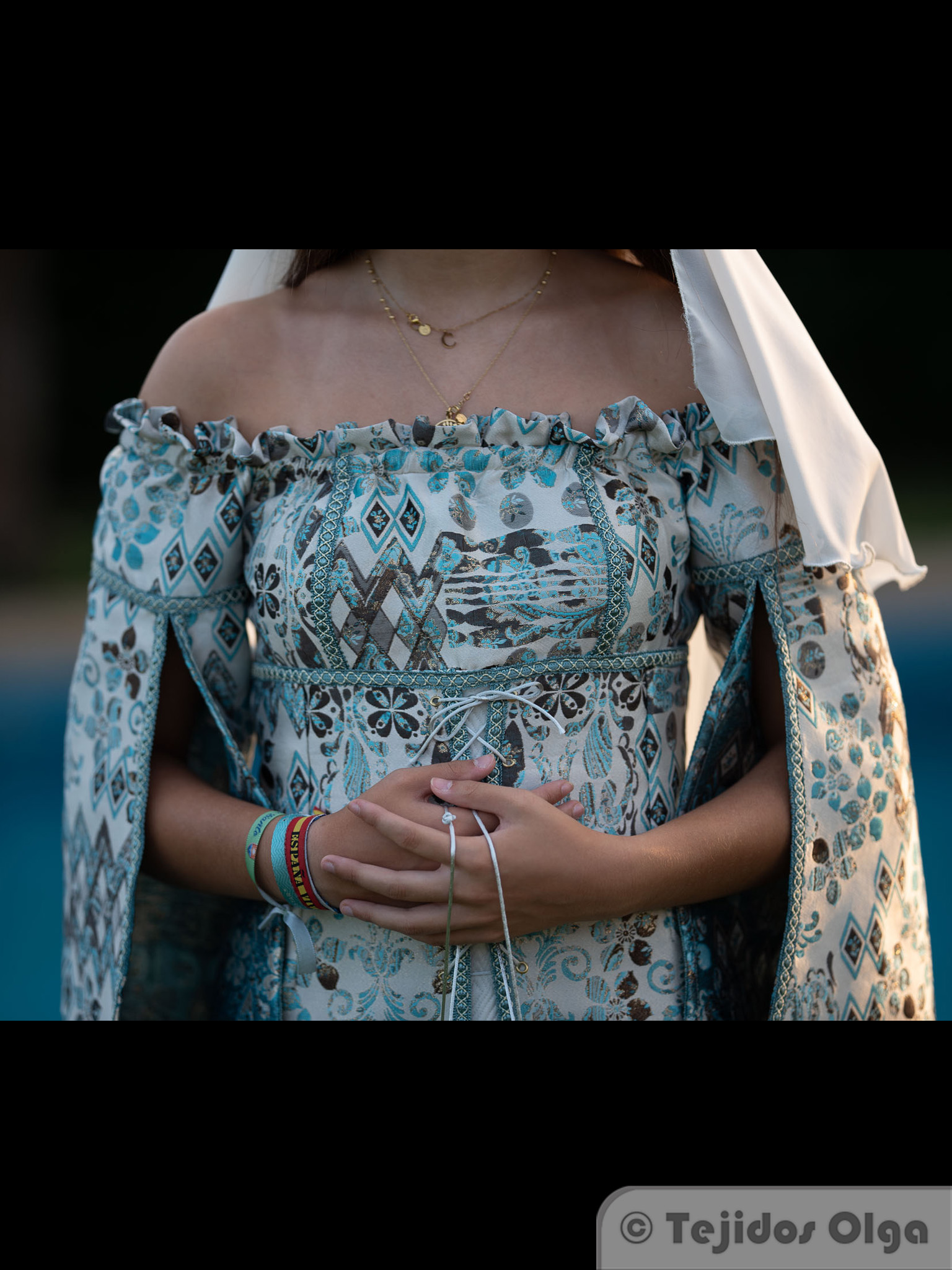 vestimenta medieval mujer