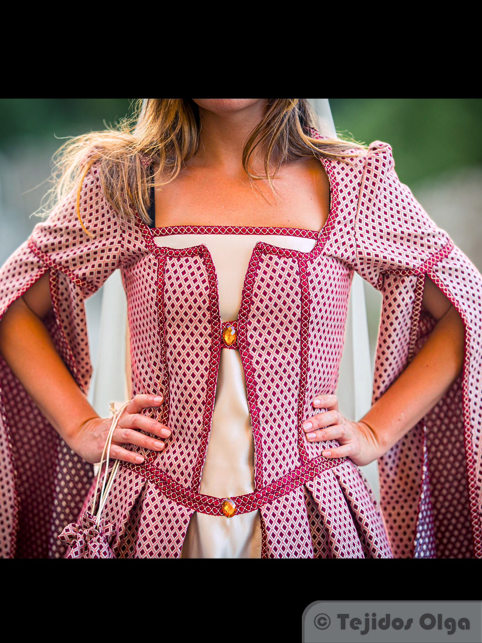 trajes medievales niña