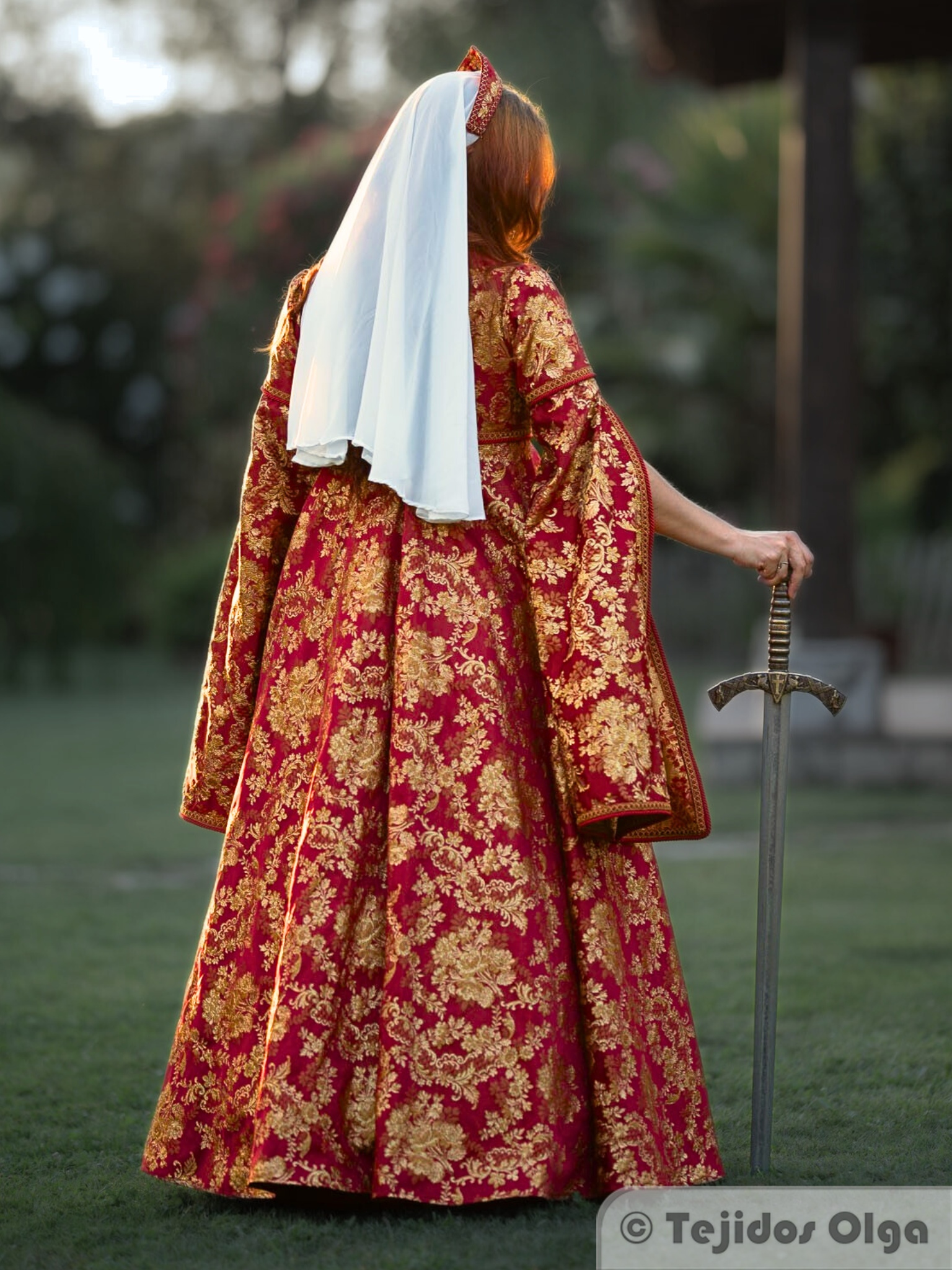 vestimenta medieval mujer